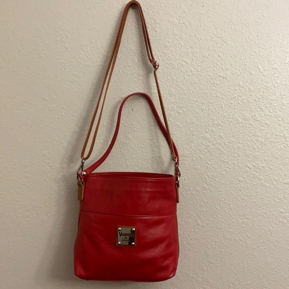 VALENTINA ITALY GENUINE LEATHER ADJUSTABLE RED CROSSBODY!! - Picture 4 of 12